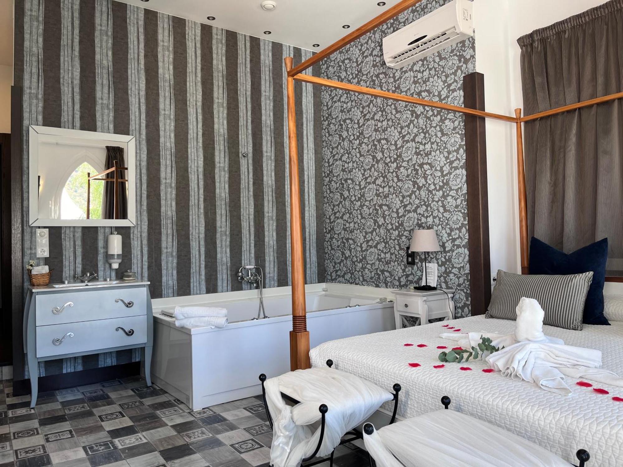 Aparthotel Balcones De Bentomiz Velez Malaga Esterno foto