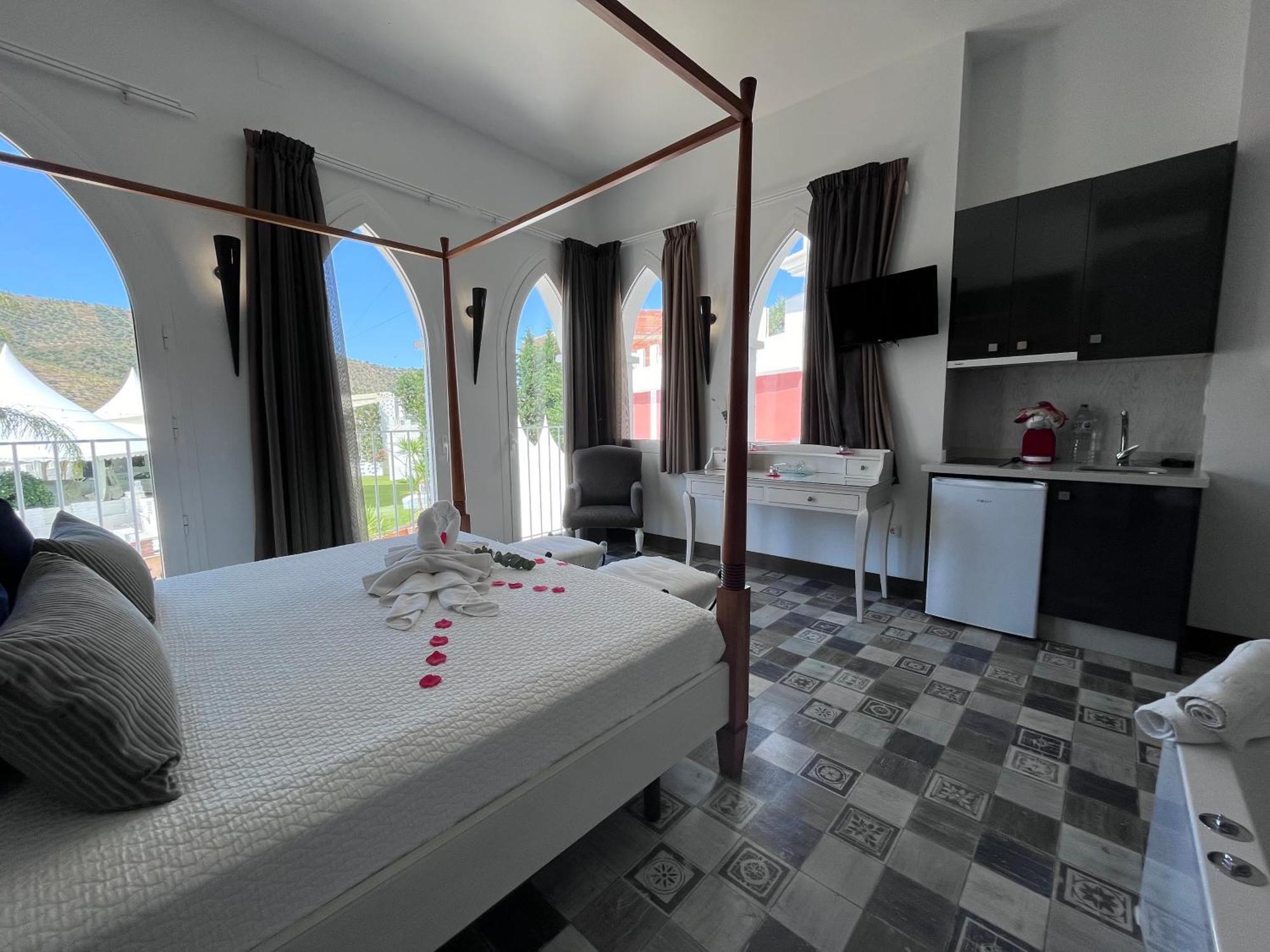Aparthotel Balcones De Bentomiz Velez Malaga Esterno foto