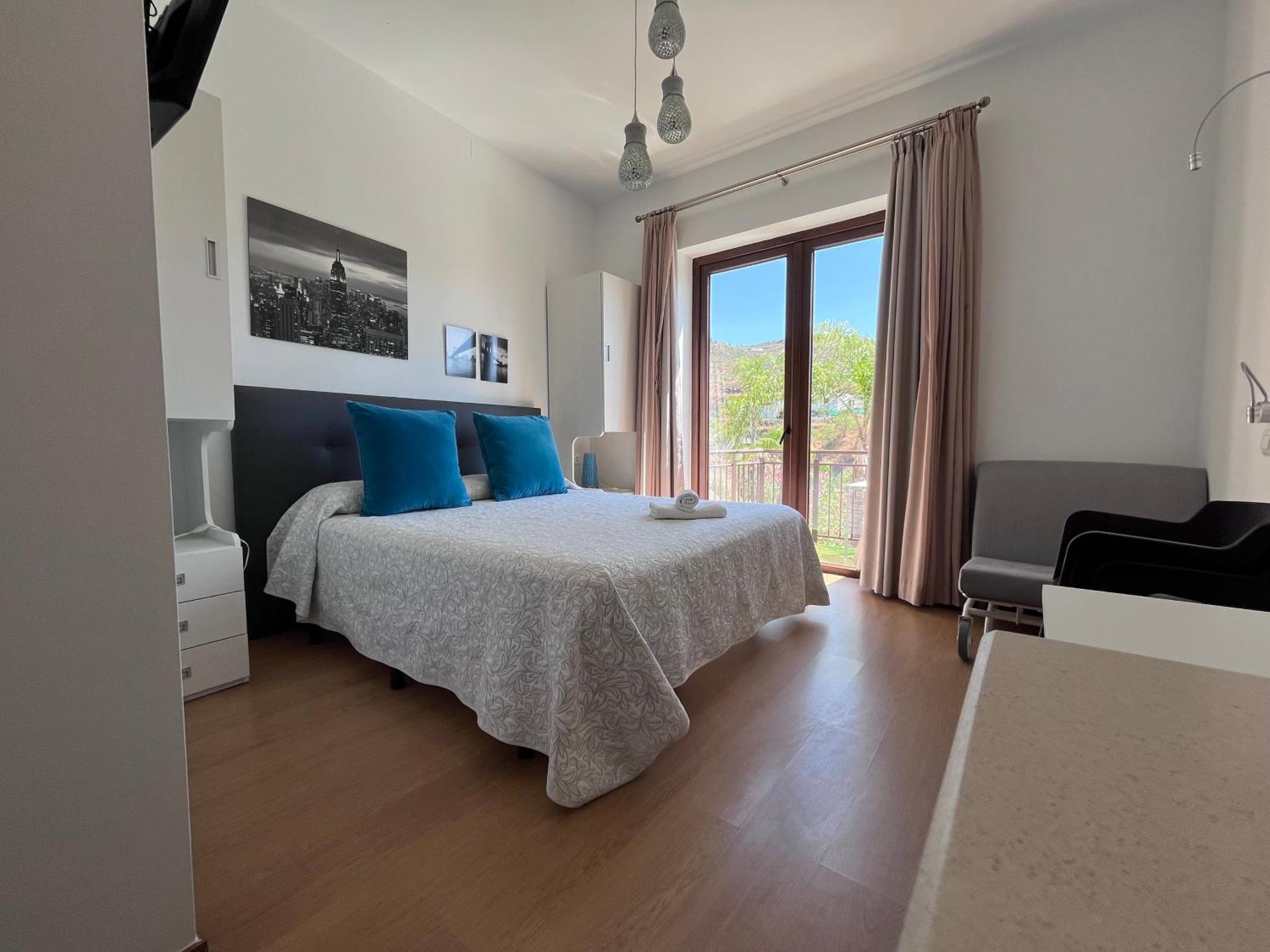 Aparthotel Balcones De Bentomiz Velez Malaga Esterno foto